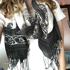 Paisly Bo-ho Scarf